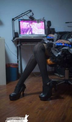 国产成人愉拍精品久久_高清在线视频观看