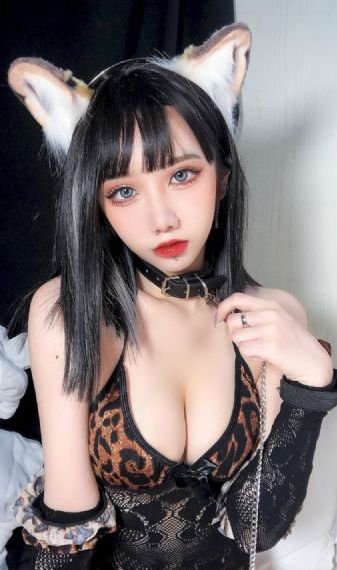 av资源网站国产_十万网红美女美酱