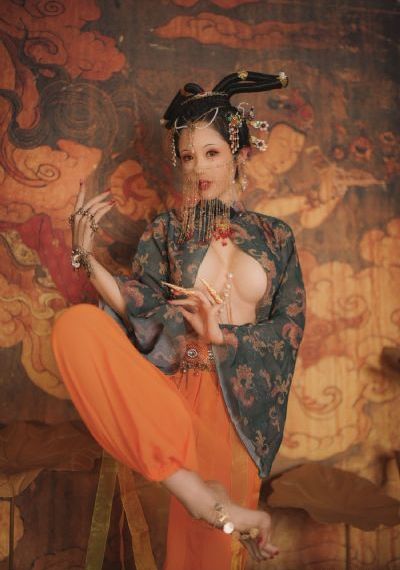 国产化妆品老品牌_影视大全免费在线观看播放