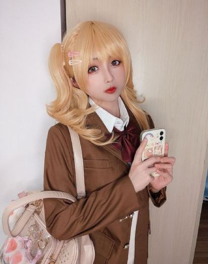 国产什么牌子的鞋舒服_超清手机在线观看